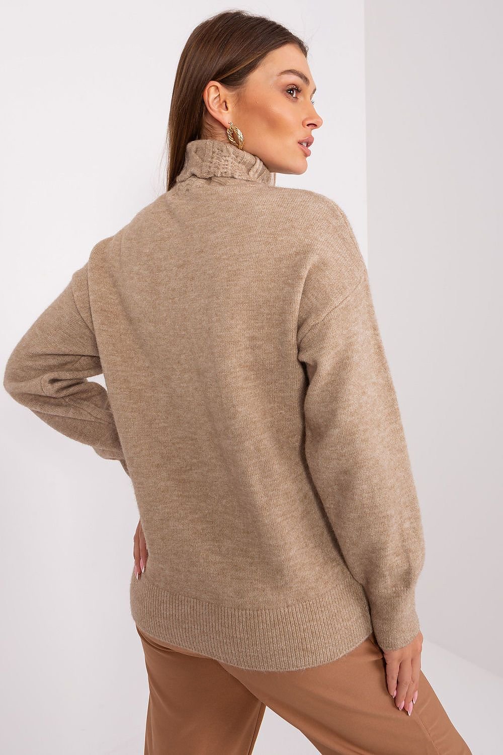 Klassiker: Rollkragenpullover mit langer Passform