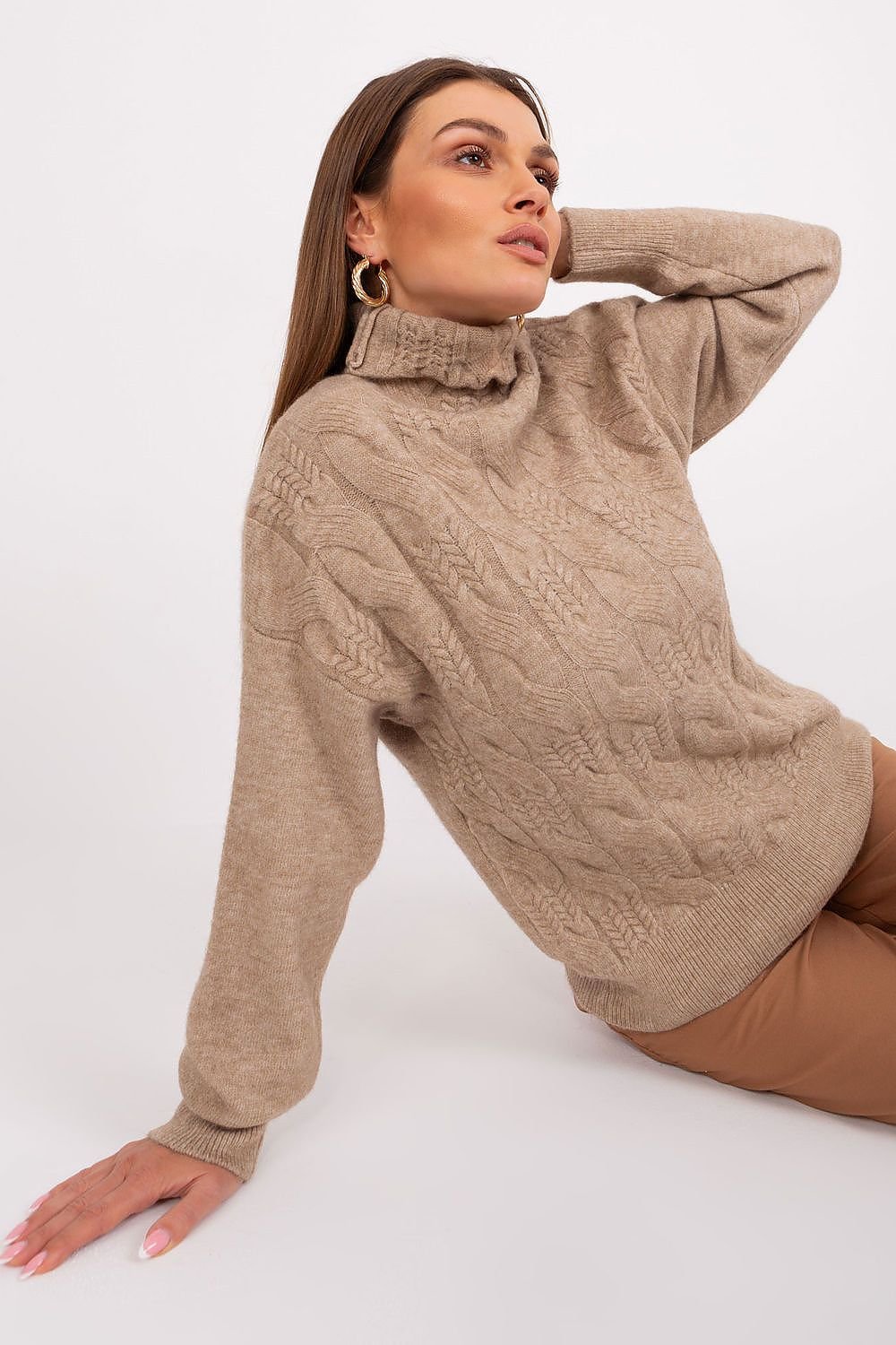 Klassiker: Rollkragenpullover mit langer Passform