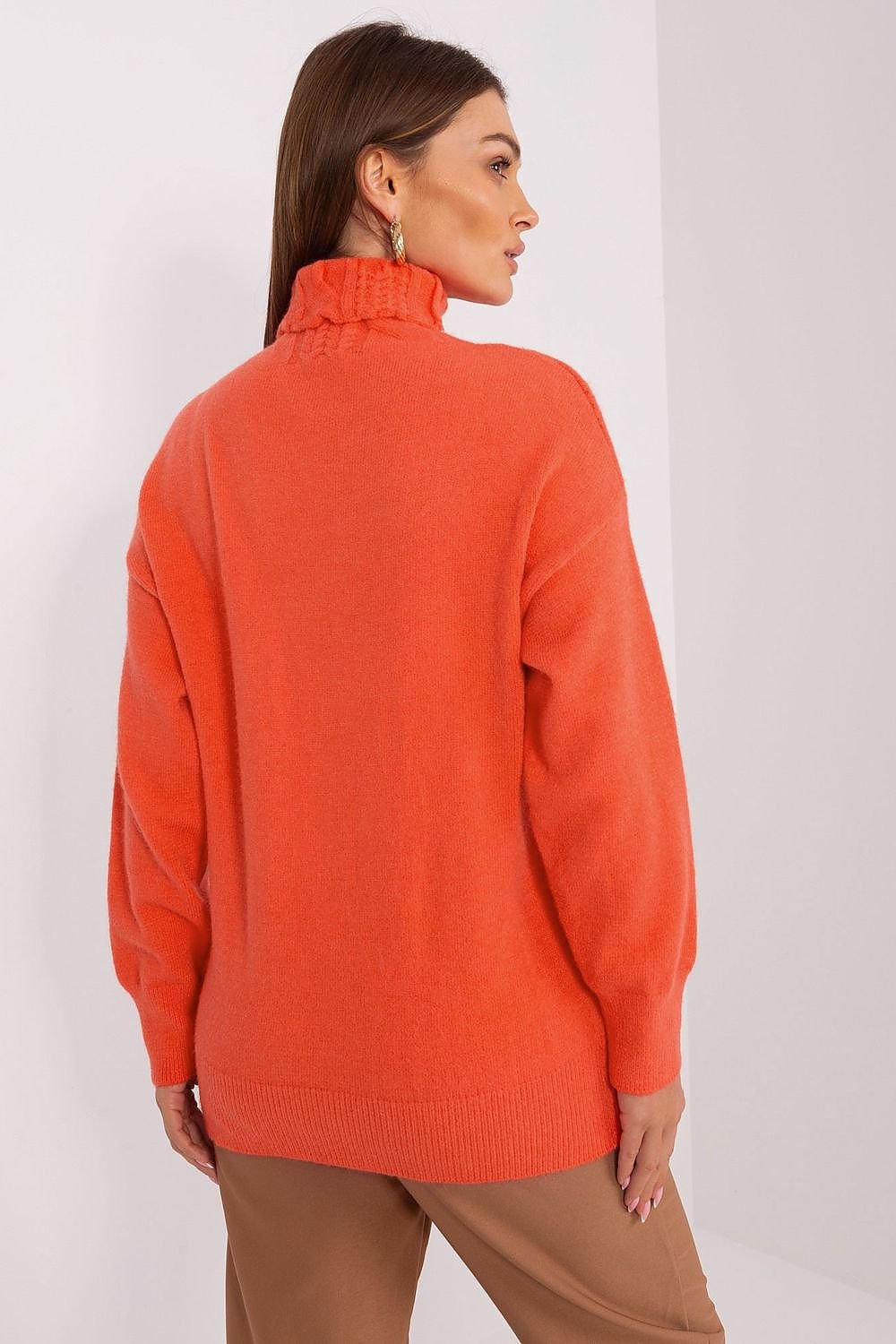 Klassiker: Rollkragenpullover mit langer Passform