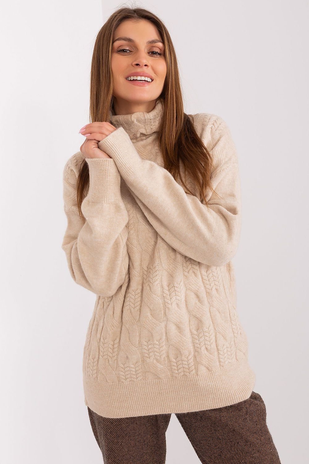 Klassiker: Rollkragenpullover mit langer Passform