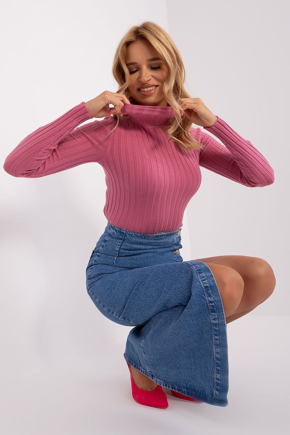 Klassischer Rollkragenpullover aus Weicher Viskose