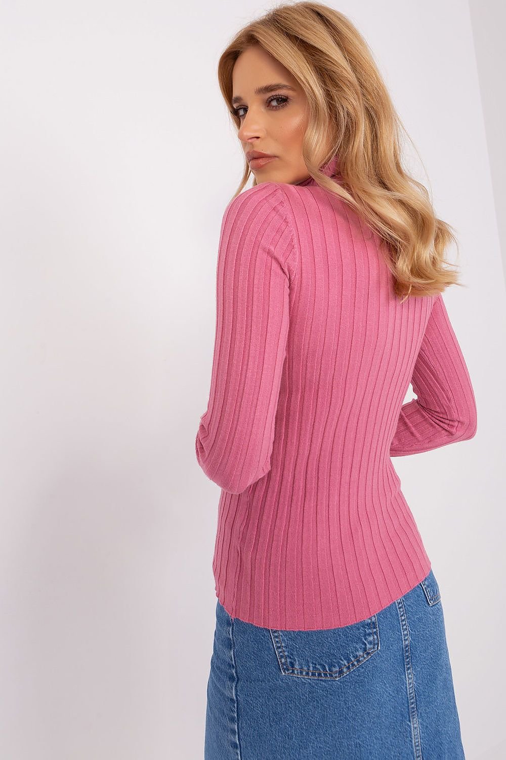 Klassischer Rollkragenpullover aus Weicher Viskose