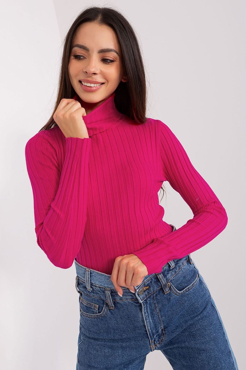 Klassischer Rollkragenpullover aus Weicher Viskose