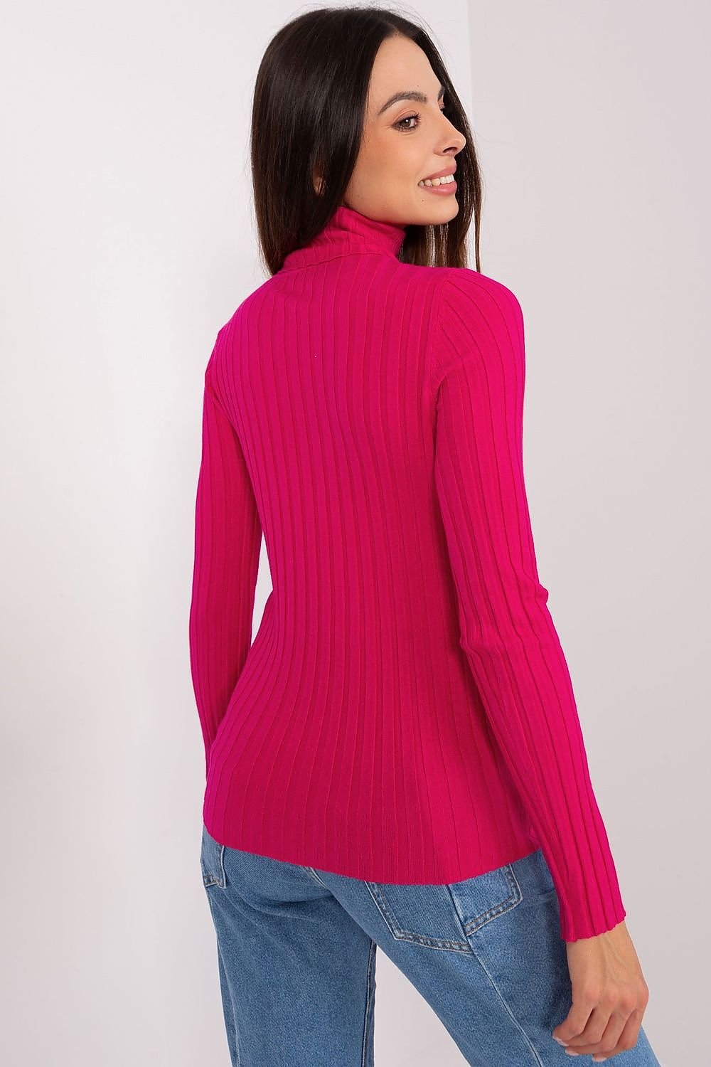 Klassischer Rollkragenpullover aus Weicher Viskose