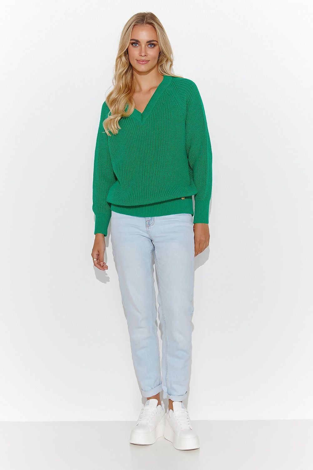 Unifarbenes Must-Have: Damenpullover mit Herzausschnitt