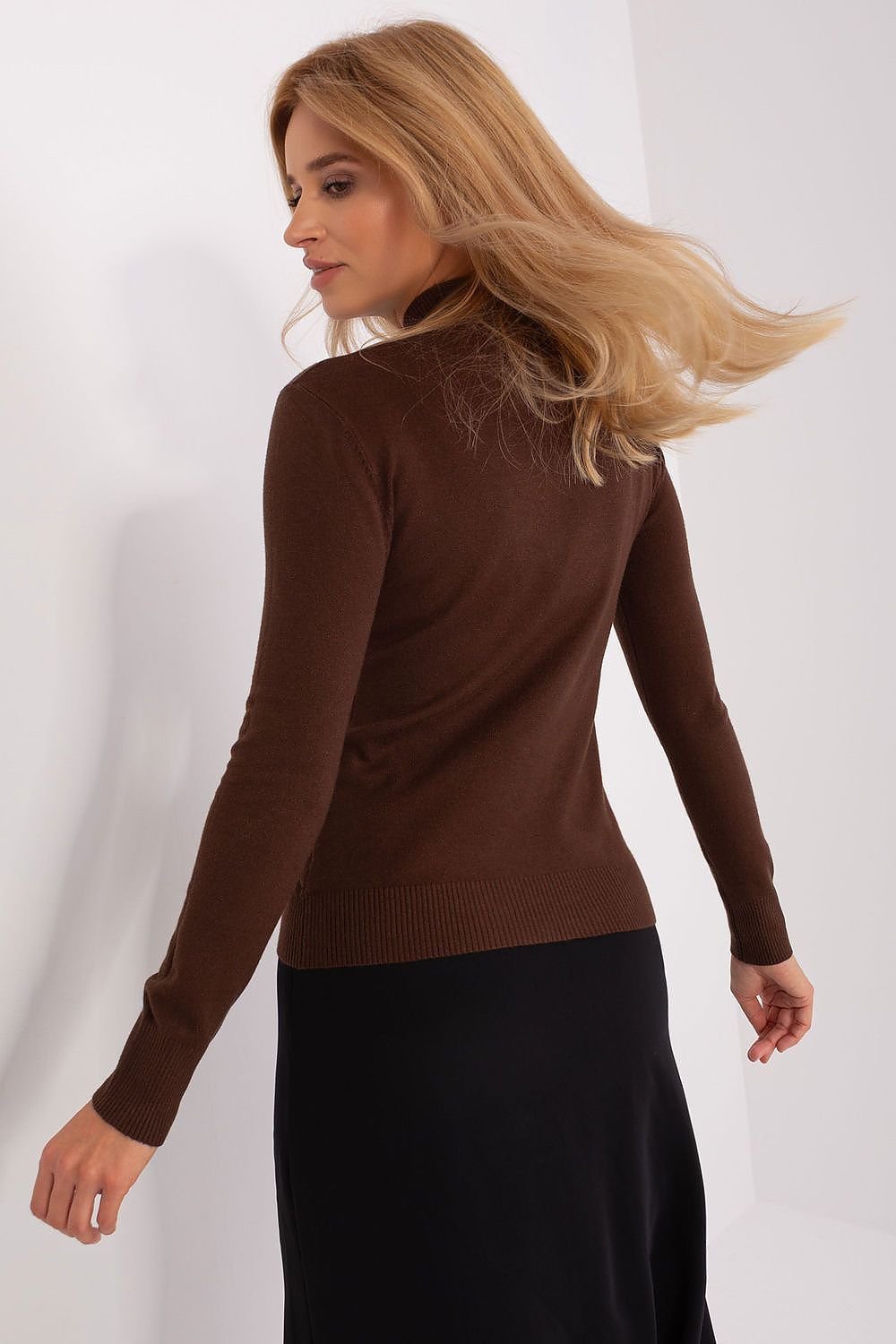 Eleganter Rollkragenpullover aus Weicher Viskose mit Zarten Streifen
