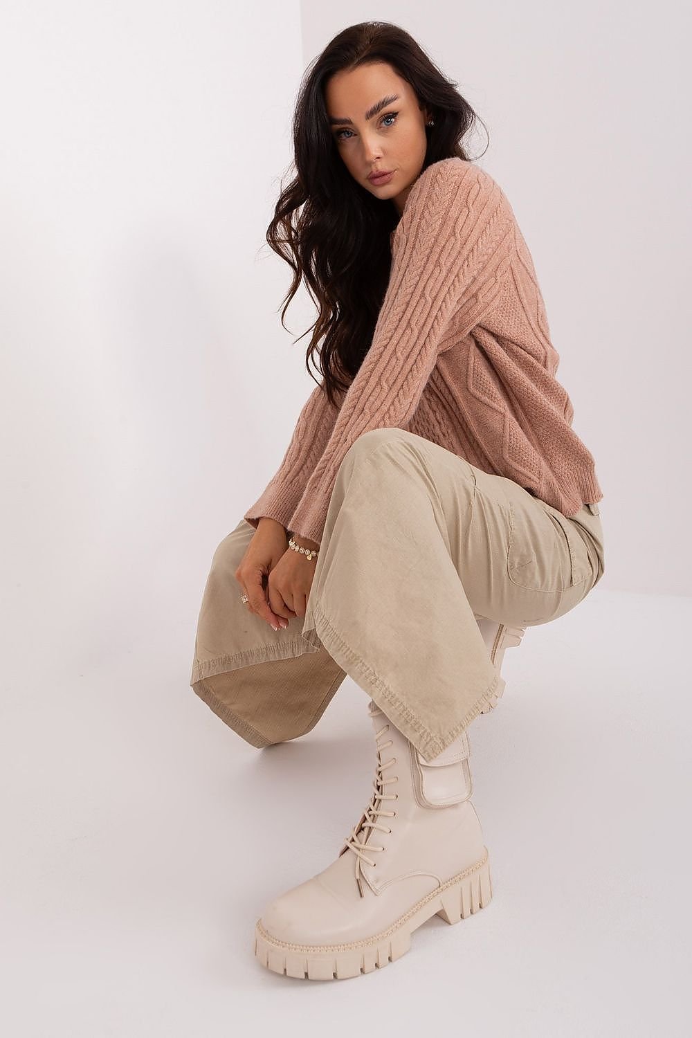 Stylisher Rundhals-Cardigan mit Knopfdetails