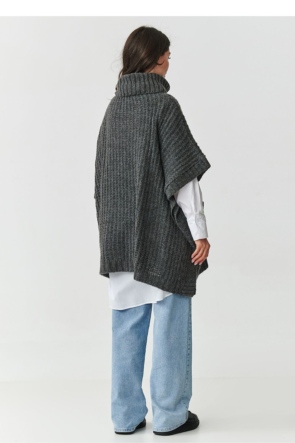 Rollkragenpullover model 217653 Makadamia
