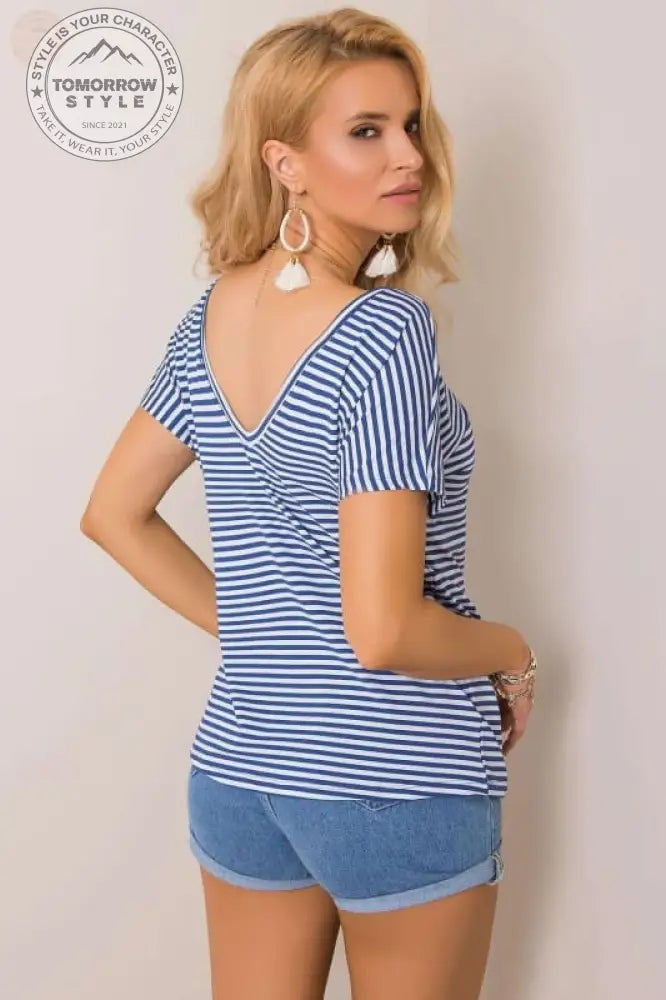 Parade mit Stil mit dem gestreiften T-Shirt - Tomorrow Style