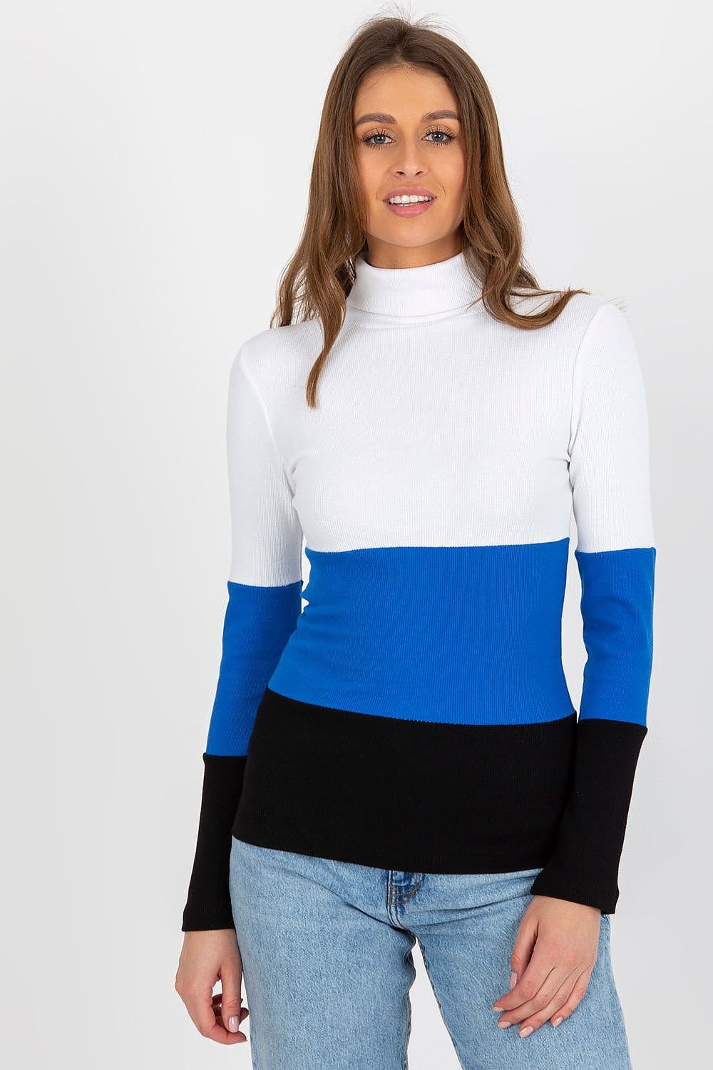 Klassischer Ripp-Pullover: Damenmode in drei Farben