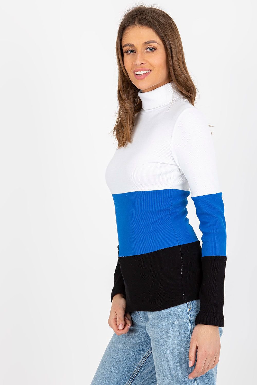 Klassischer Ripp-Pullover: Damenmode in drei Farben