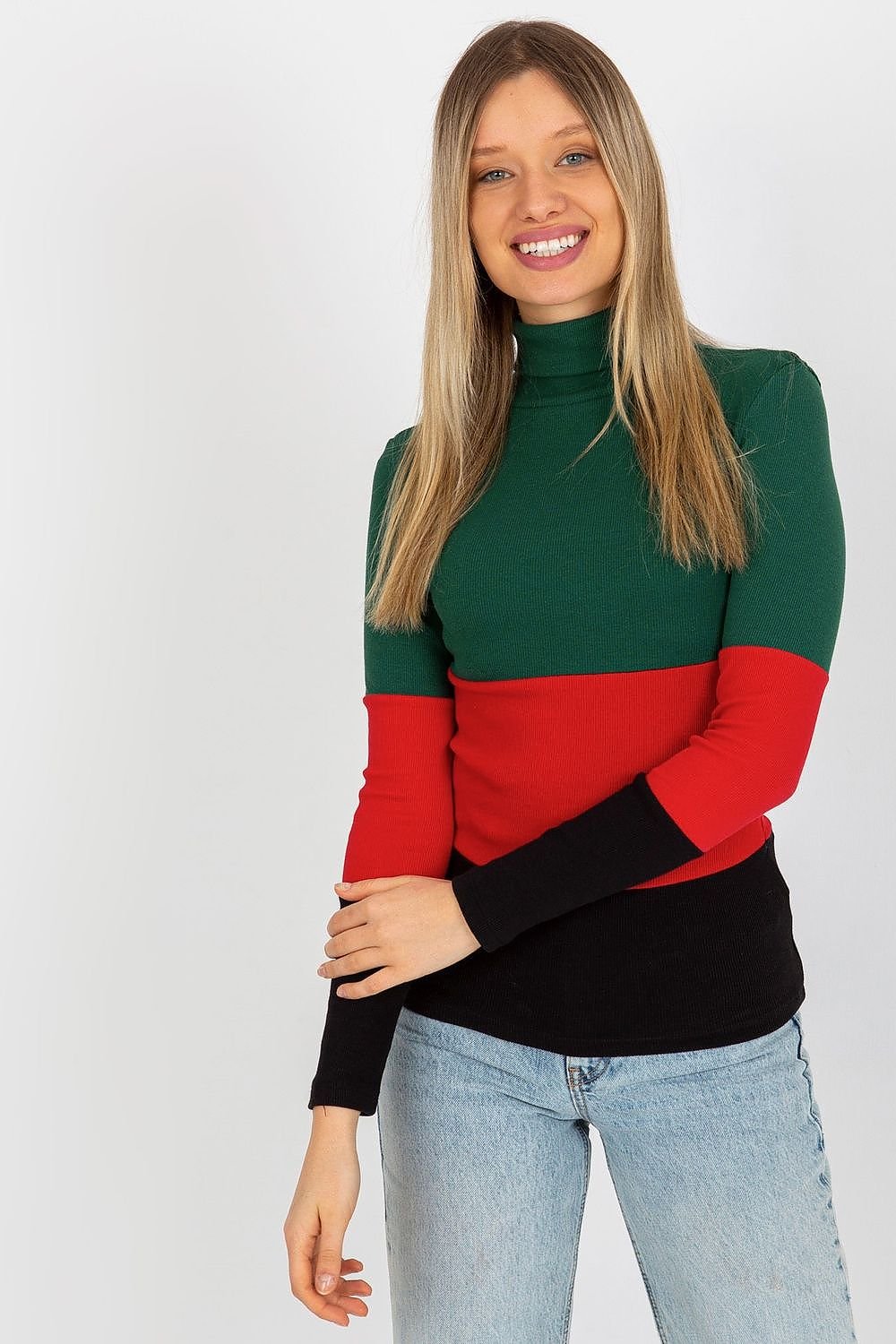 Klassischer Ripp-Pullover: Damenmode in drei Farben