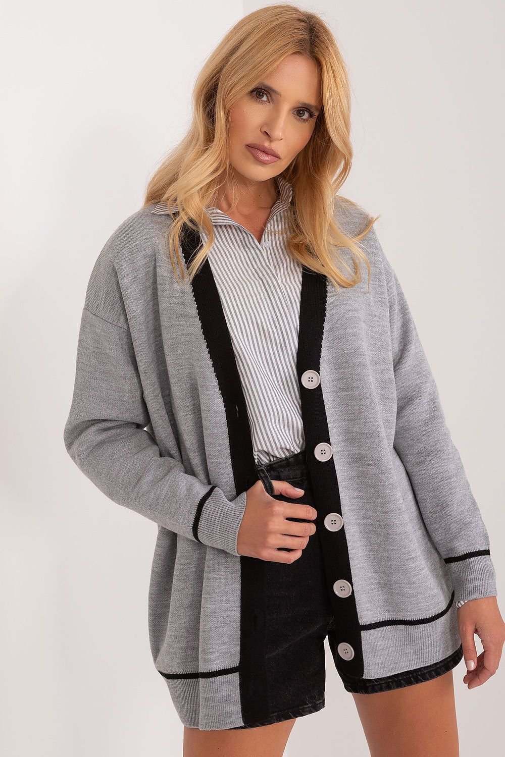 Cardigan Model 192698 Badu - Tomorrow Style