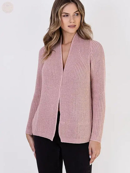 Gemütlicher Chic: Pinker Cardigan mit Stehkragen für die kalte Jahreszeit - Tomorrow Style