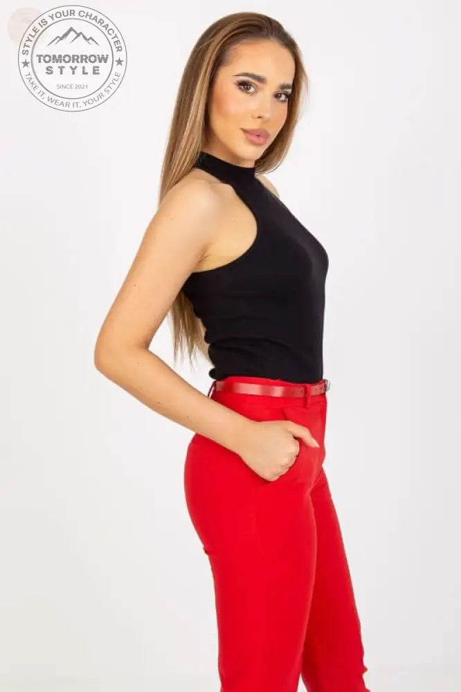 Geripptes Oberteil mit halbem Rollkragen: Verführerisches Mode - Essential - Tomorrow Style