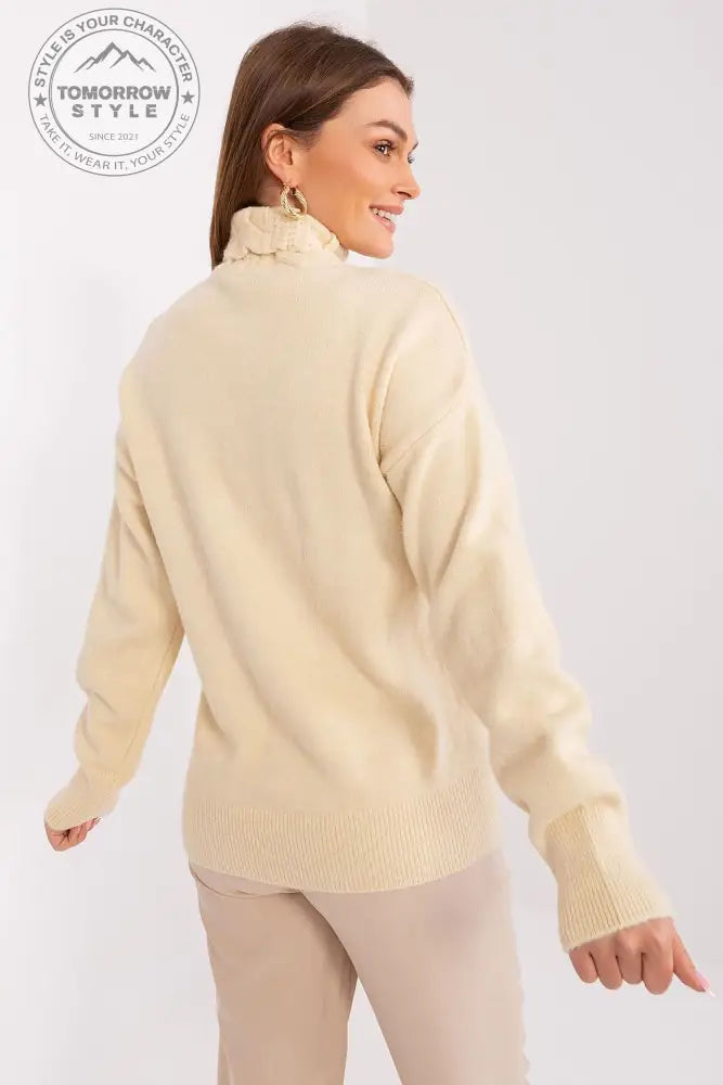 Klassiker: Rollkragenpullover mit langer Passform - Tomorrow Style