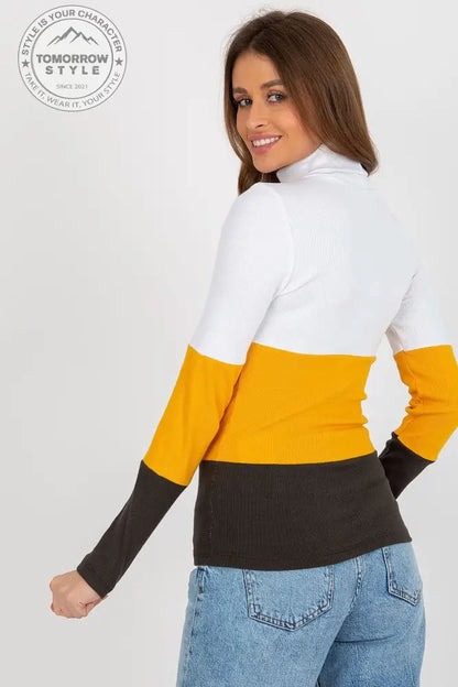 Klassischer Ripp-Pullover: Damenmode in drei Farben - Tomorrow Style