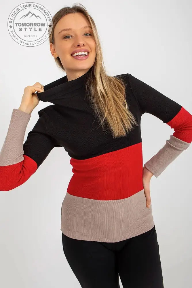 Klassischer Ripp-Pullover: Damenmode in drei Farben - Tomorrow Style