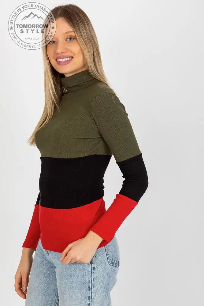 Klassischer Ripp-Pullover: Damenmode in drei Farben - Tomorrow Style