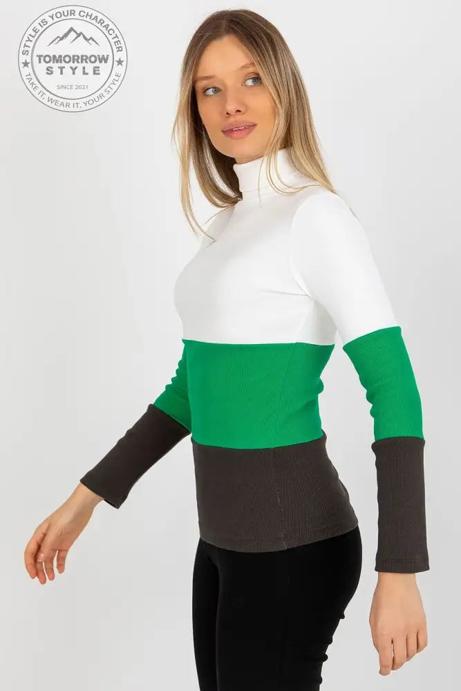 Klassischer Ripp-Pullover: Damenmode in drei Farben - Tomorrow Style