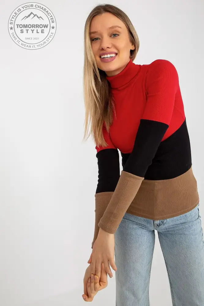 Klassischer Ripp-Pullover: Damenmode in drei Farben - Tomorrow Style