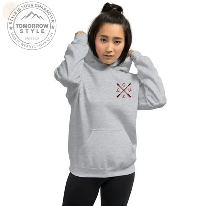 Kuscheln Sie sich stilvoll mit unserem gemütlichen bestickten Kapuzenpullover ein! - Tomorrow Style