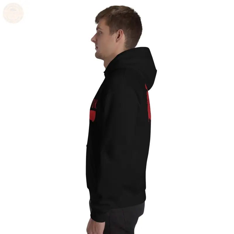 Kuscheln Sie sich stilvoll mit unserem gemütlichen Herren - Hoodie ein! - Tomorrow Style