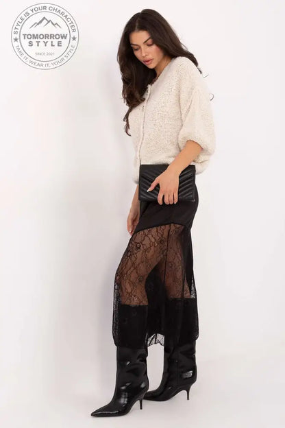 Laid - Back Glam: Pullover mit Knopfdetails - Tomorrow Style