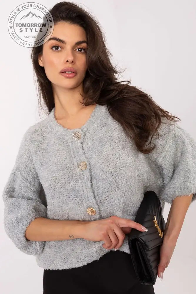 Laid - Back Glam: Pullover mit Knopfdetails - Tomorrow Style