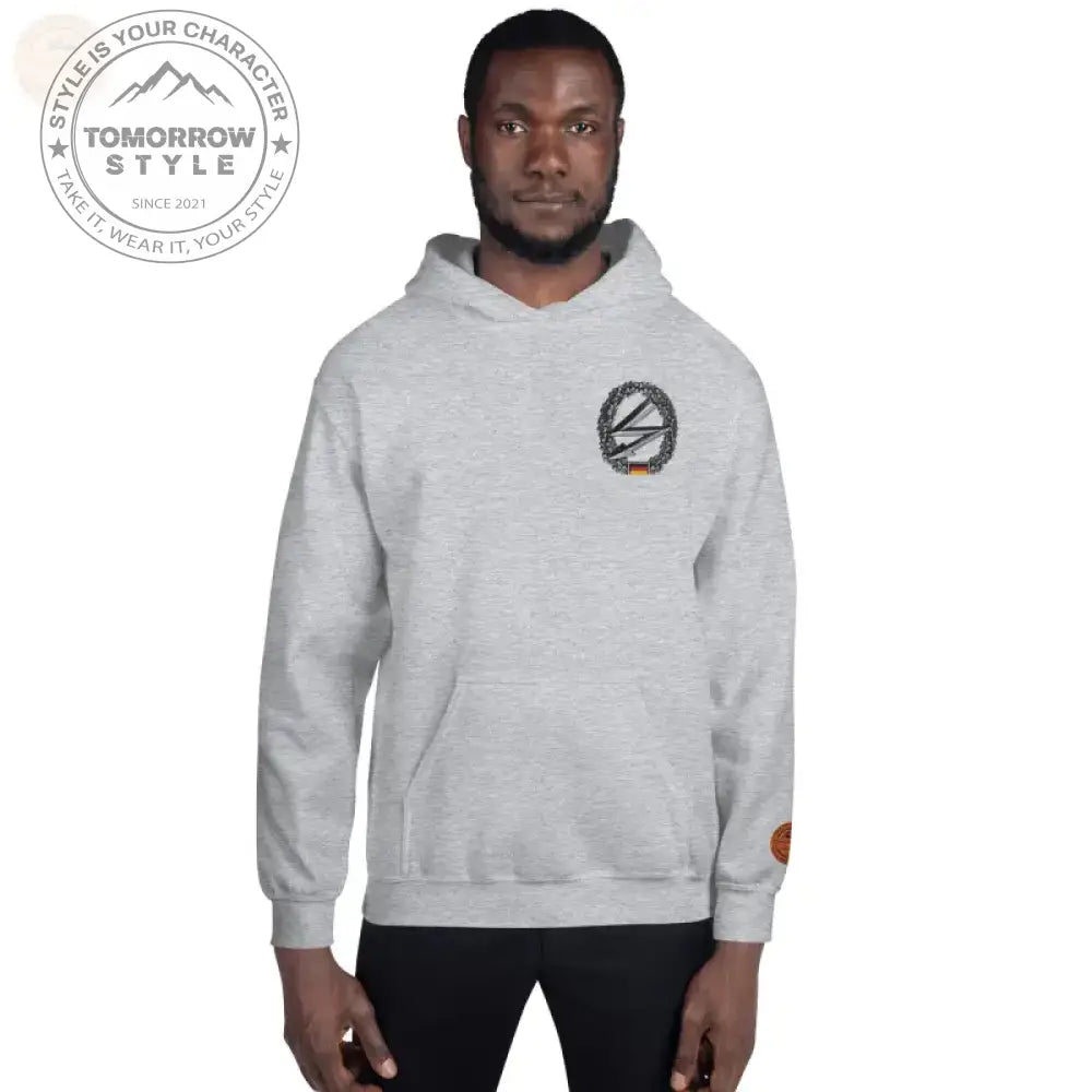 Machen Sie es sich gemütlich in unserem bestickten Premium - Hoodie der Bundeswehr - Tomorrow Style