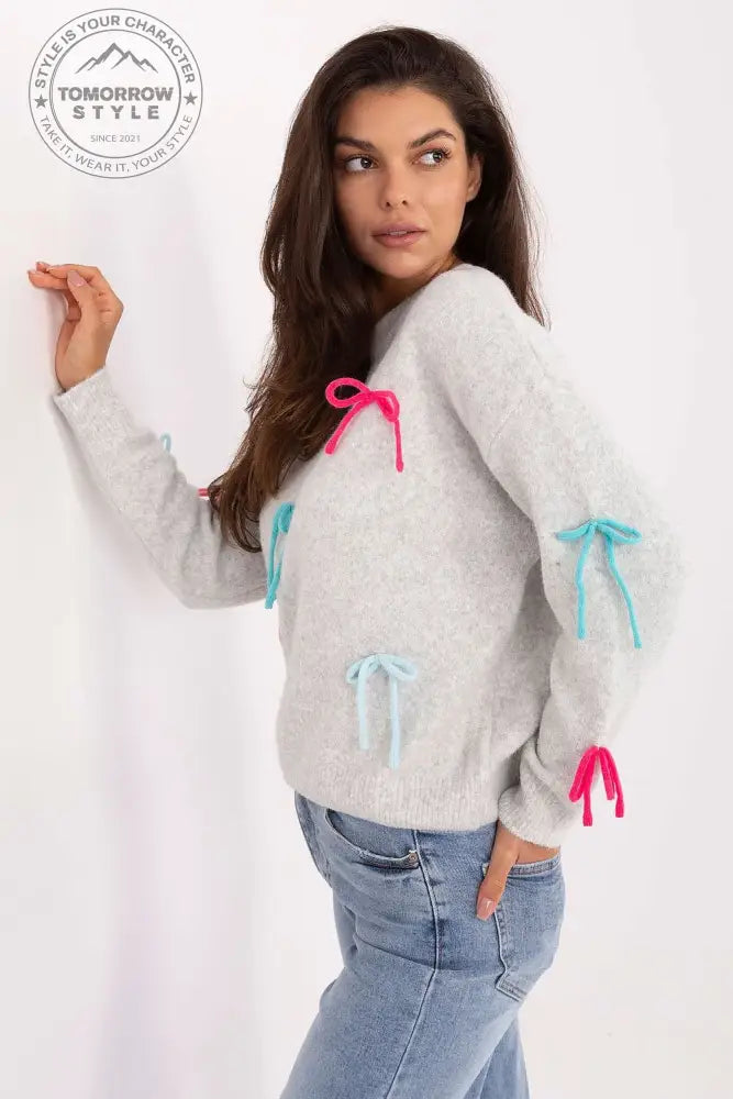 Modischer Damenpullover mit verspielten Schleifen - Tomorrow Style