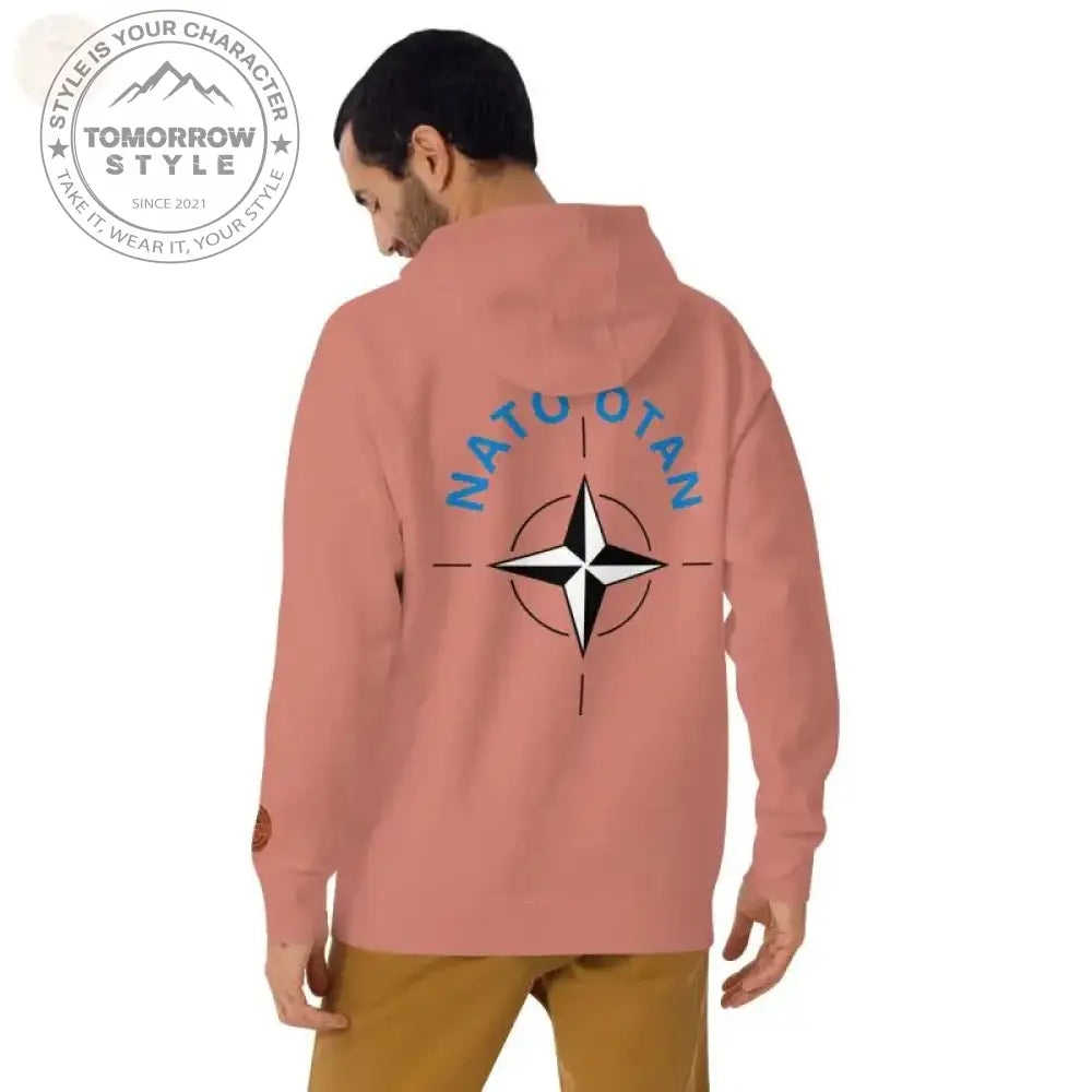 NATO Badge Bund Premium Hoodie: Gemütliche und stylische Streetwear - Tomorrow Style