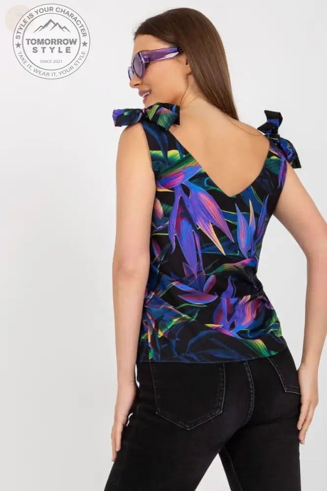 Pariser Chic - Top mit V - Ausschnitt: Perfekt für jeden Anlass! - Tomorrow Style