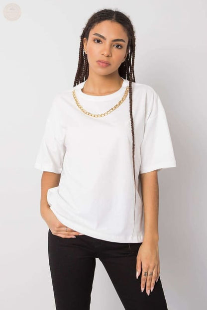 Parisian Chain Detail Tee – Damen - T-Shirt - Modell - Tomorrow Style