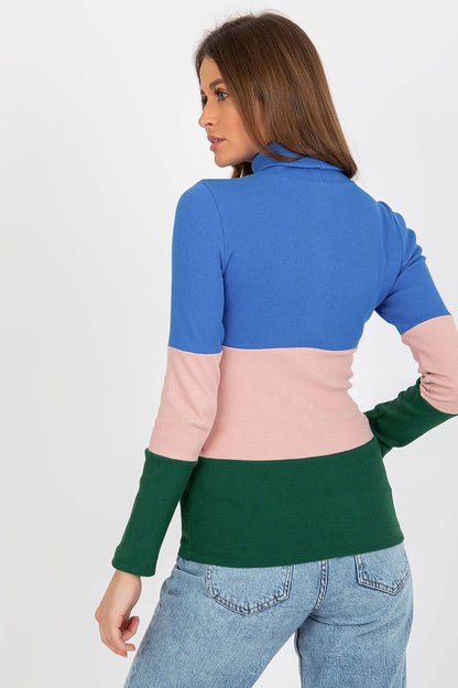 Klassischer Ripp-Pullover: Damenmode in drei Farben