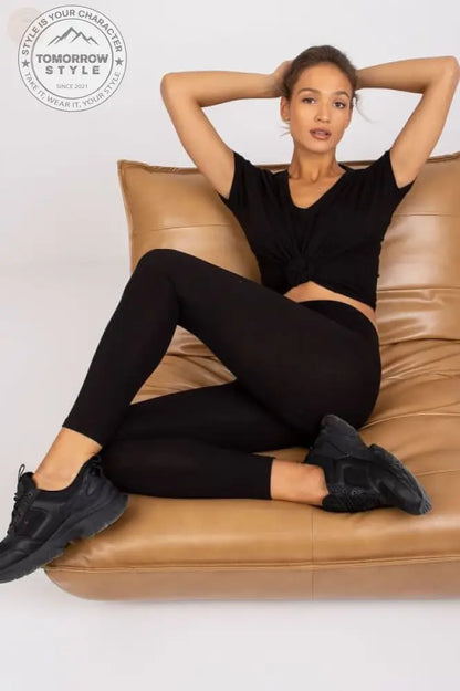 Sportliches T-Shirt mit V - Ausschnitt: Trendig und bequem! - Tomorrow Style