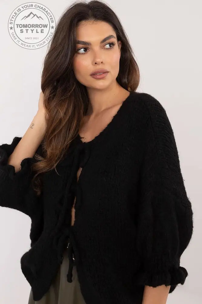 Strickjacken und der klassische 3/4 - Ärmelpullover mit Twist. - Tomorrow Style