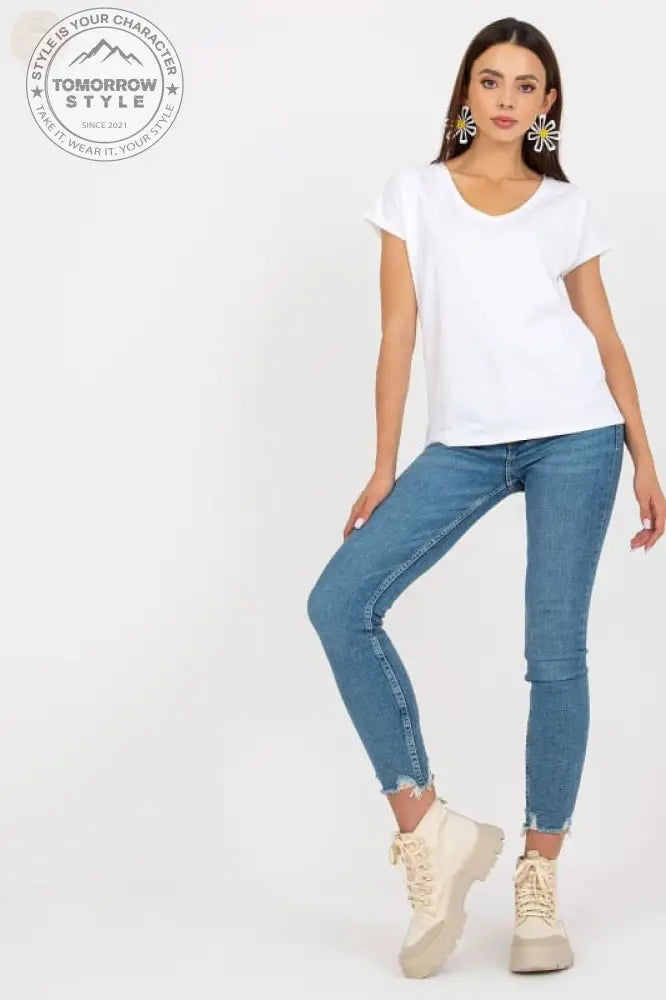 Ultimatives Komfort - Shirt mit V - Ausschnitt – ideal für den Alltag - Tomorrow Style