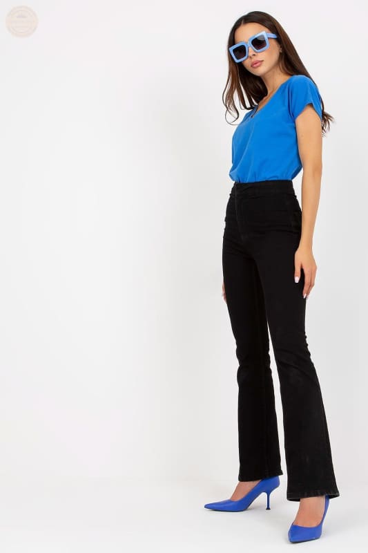 Ultimatives Komfort - Shirt mit V - Ausschnitt – ideal für den Alltag - Tomorrow Style