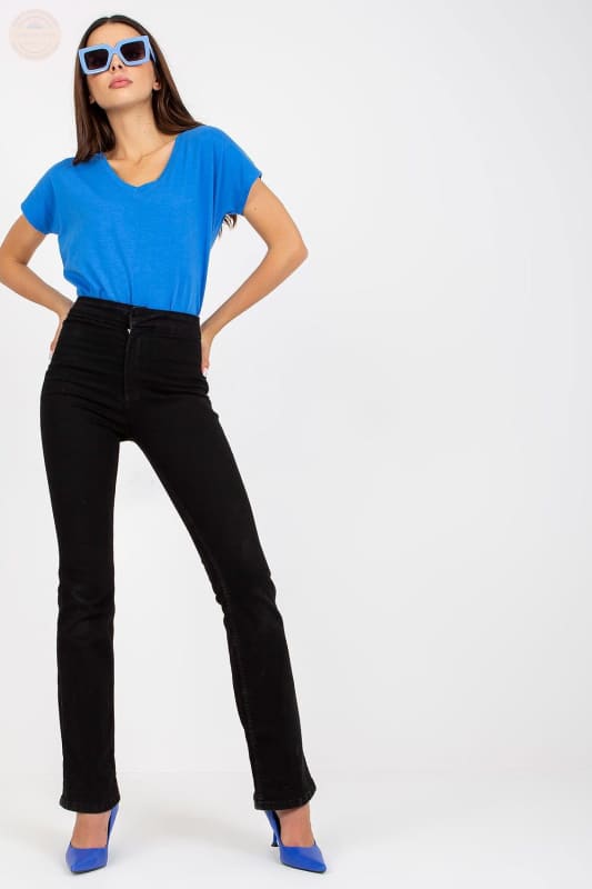 Ultimatives Komfort - Shirt mit V - Ausschnitt – ideal für den Alltag - Tomorrow Style