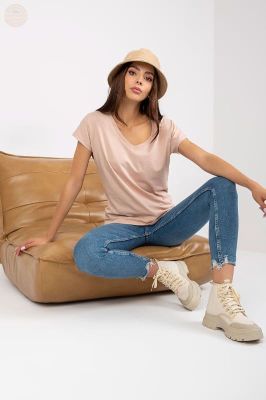 Ultimatives Komfort - Shirt mit V - Ausschnitt – ideal für den Alltag - Tomorrow Style