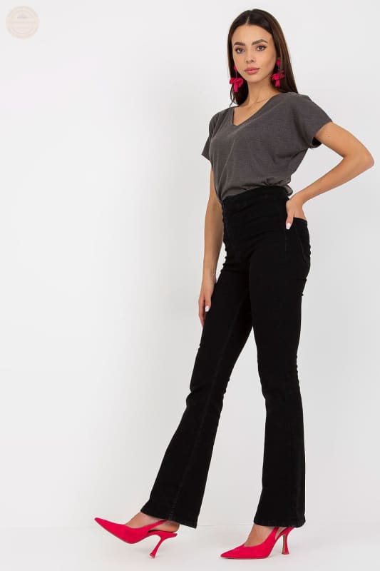 Ultimatives Komfort - Shirt mit V - Ausschnitt – ideal für den Alltag - Tomorrow Style
