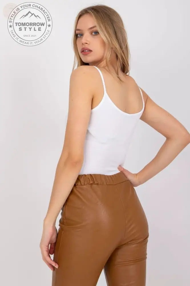 Ultimatives trägerloses T-Shirt: Stil und Komfort! - Tomorrow Style