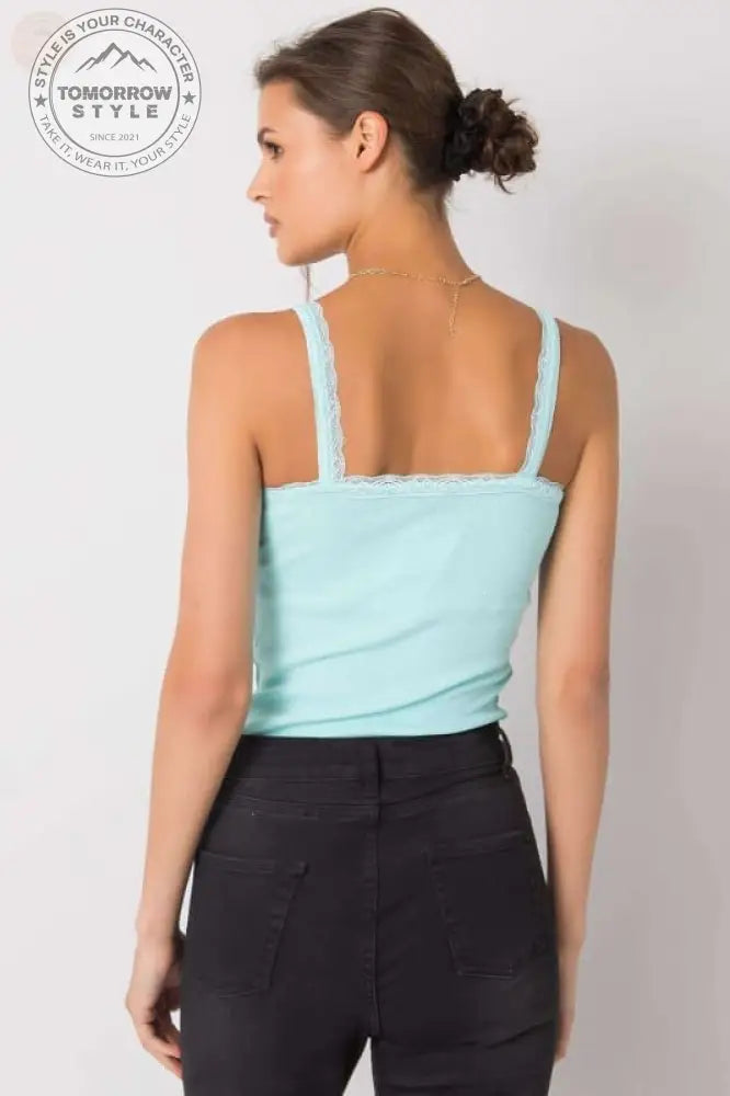 Verführerisches gestreiftes Top: Mode und Komfort! - Tomorrow Style