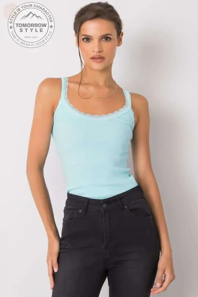 Verführerisches gestreiftes Top: Mode und Komfort! - Tomorrow Style