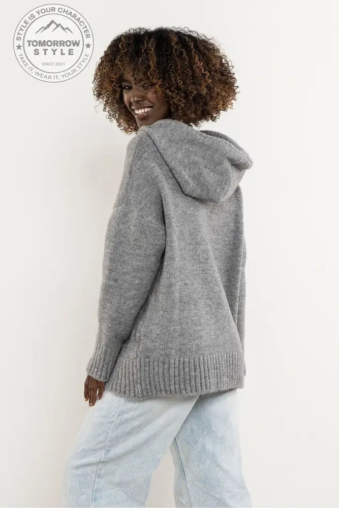 Weicher Oversize Pullover mit Kaputze - Tomorrow Style